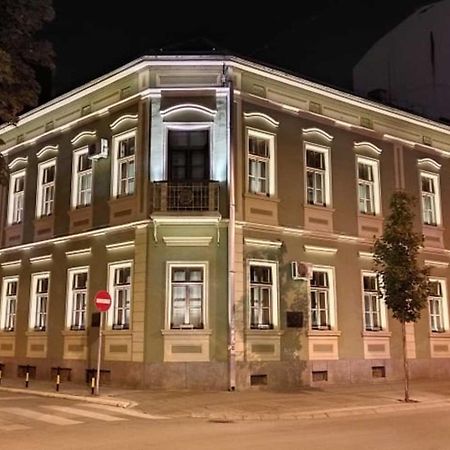 Lumo Apartment Ni Екстериор снимка