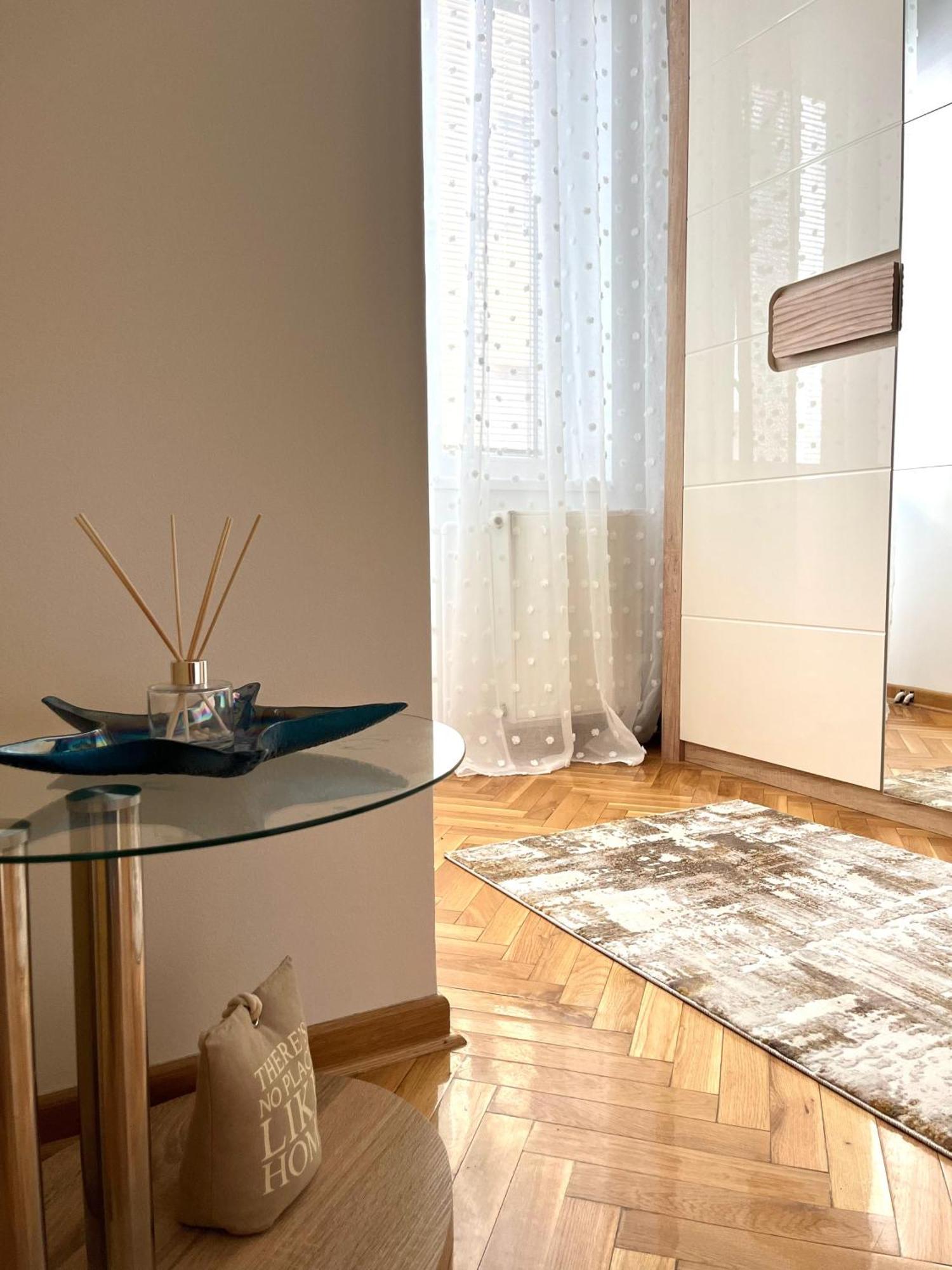 Lumo Apartment Ni Екстериор снимка