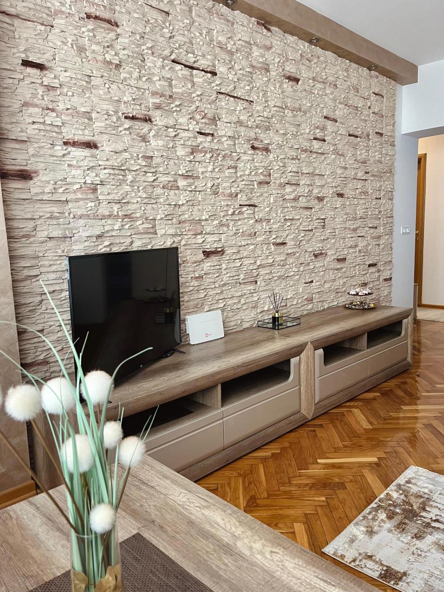 Lumo Apartment Ni Екстериор снимка