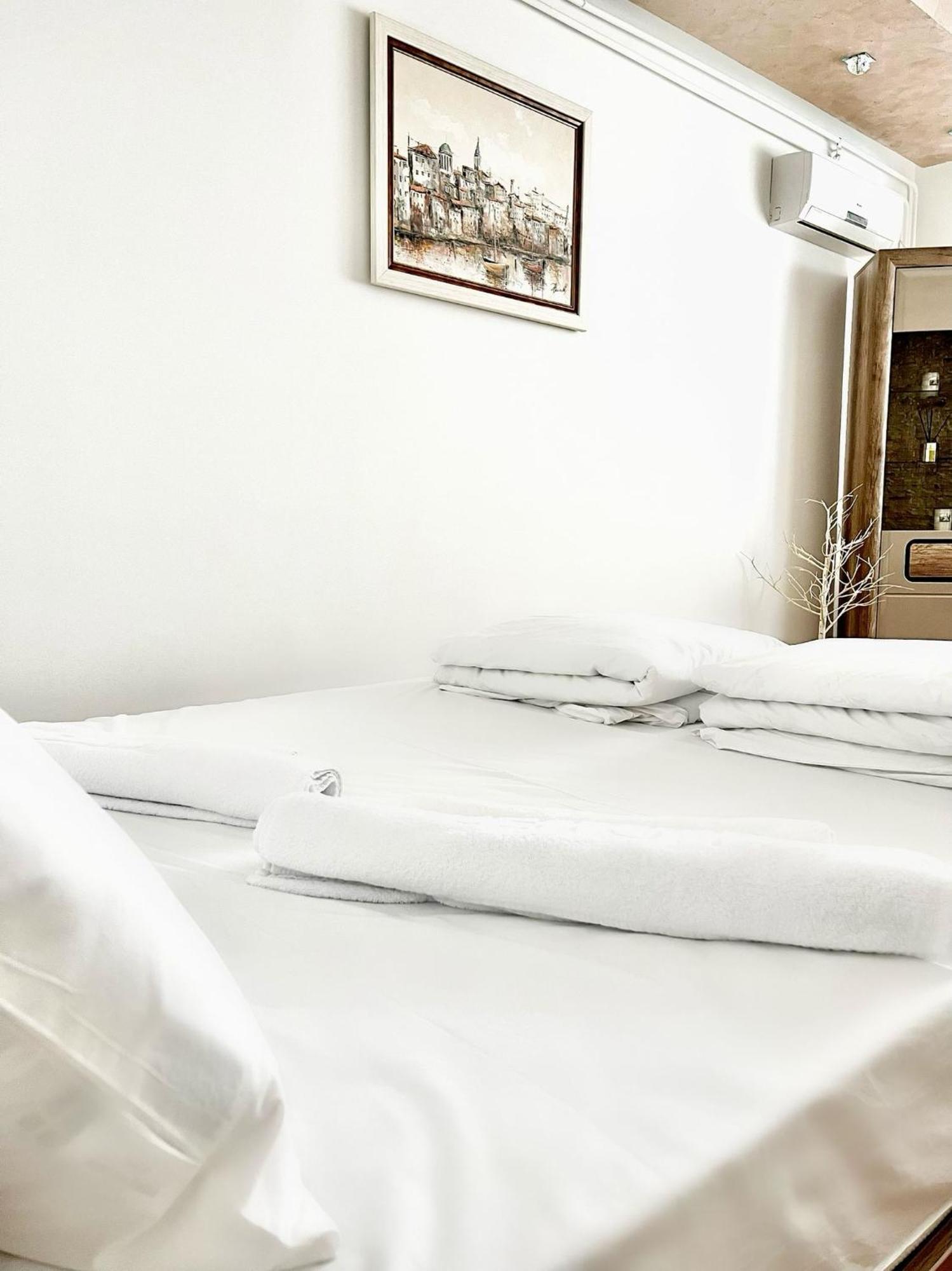 Lumo Apartment Ni Екстериор снимка
