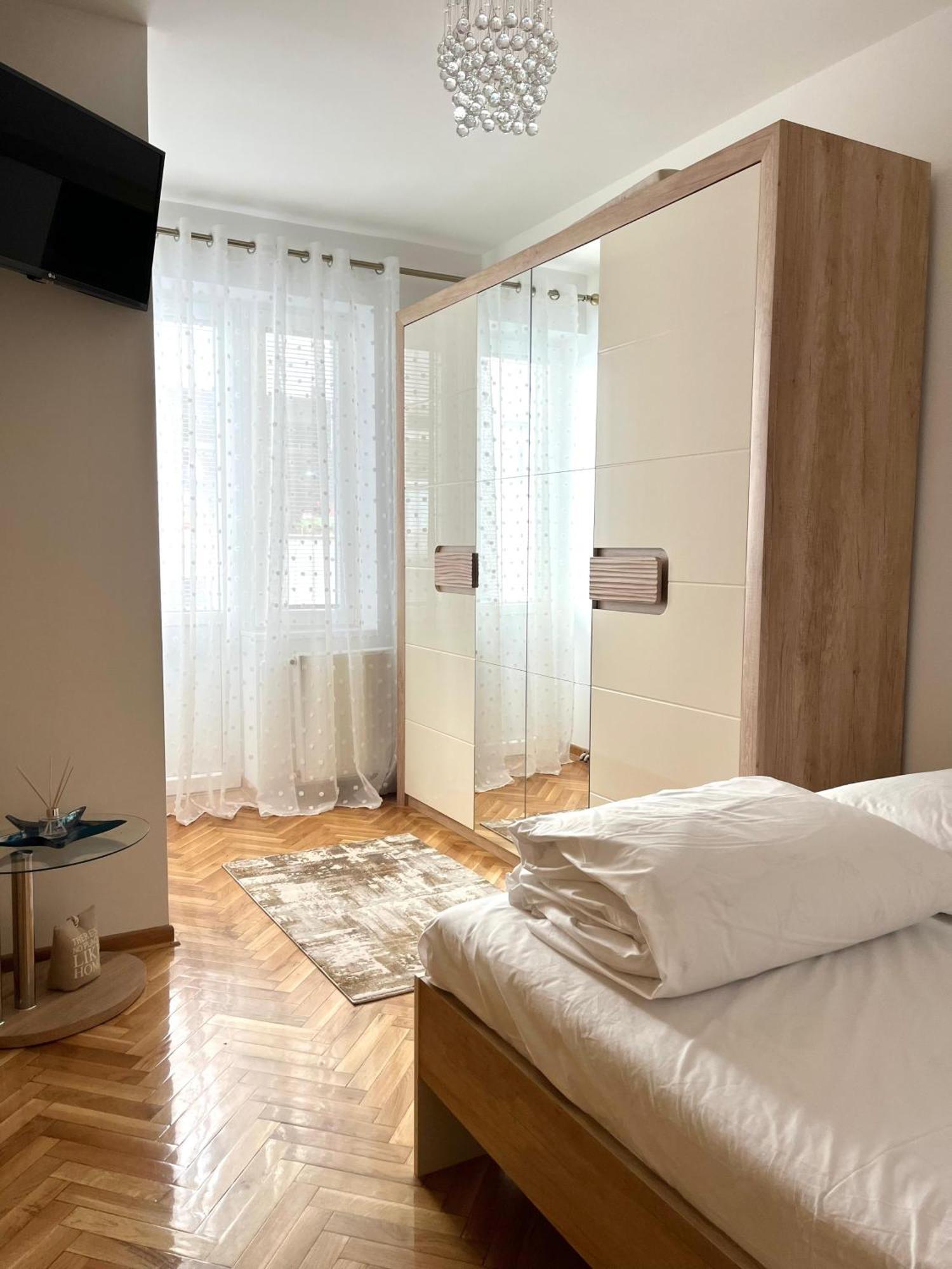 Lumo Apartment Ni Екстериор снимка
